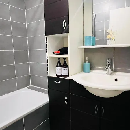 Апартаменты T2 Du Canal - 500m Gare - Balcon - Securisee Валанс